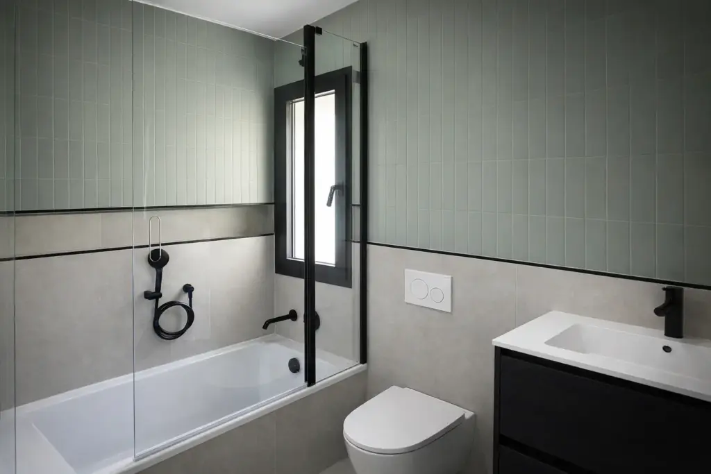 Sanitarios en vivienda de hormigón (La Casa de Hormigón)